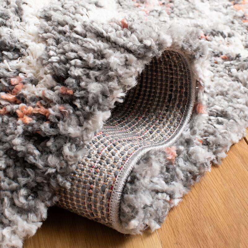 SAFAVIEH Canyon Shag Isaura Flokati Rug