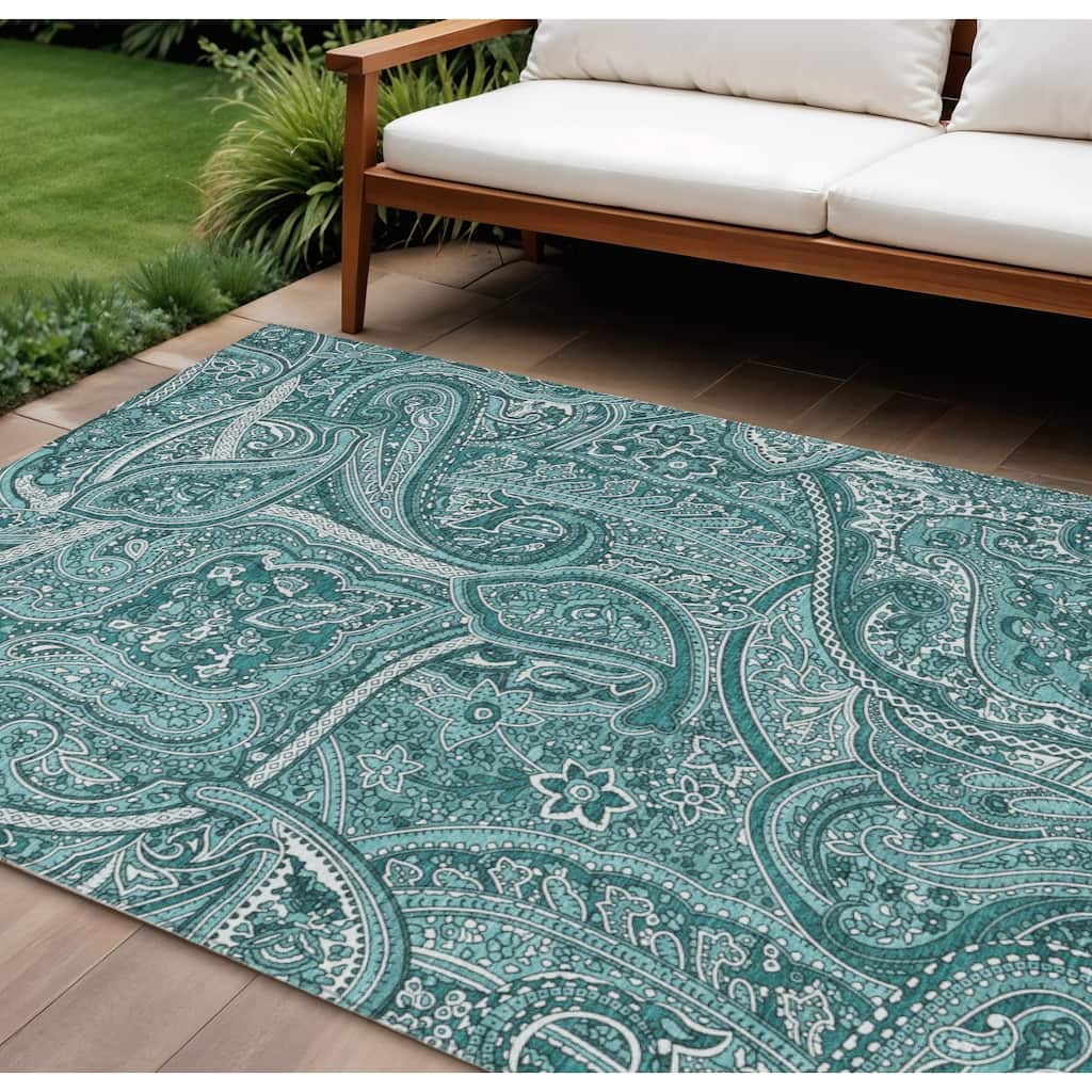 HomeRoots Paisley Traditional Rectangle Outdoor Rug