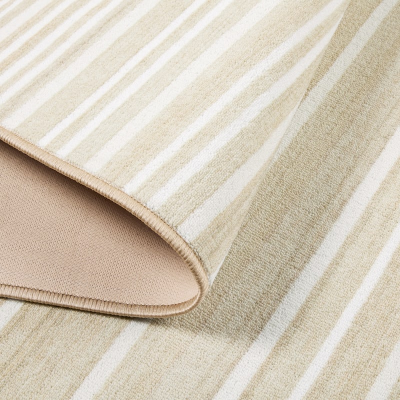 TOWN & COUNTRY BASICS Layne Everwash® Area Rug