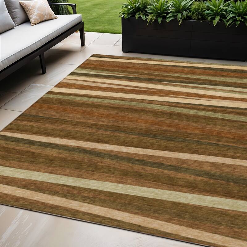 HomeRoots Striped Transitional Rectangle Outdoor Rug - 5' X 8'
