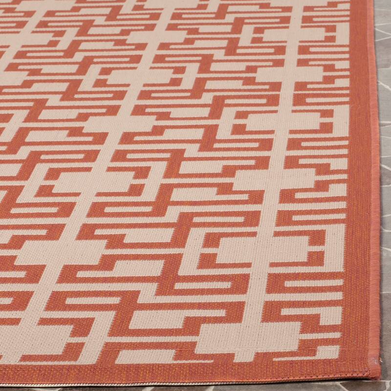 Martha Stewart by SAFAVIEH Hrissoula Indoor/ Outdoor Waterproof Rug