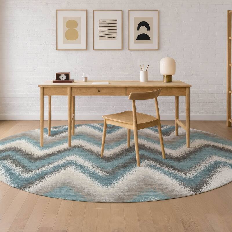 Machine Washable Indoor/ Outdoor Modern Chevron Chantille Rug