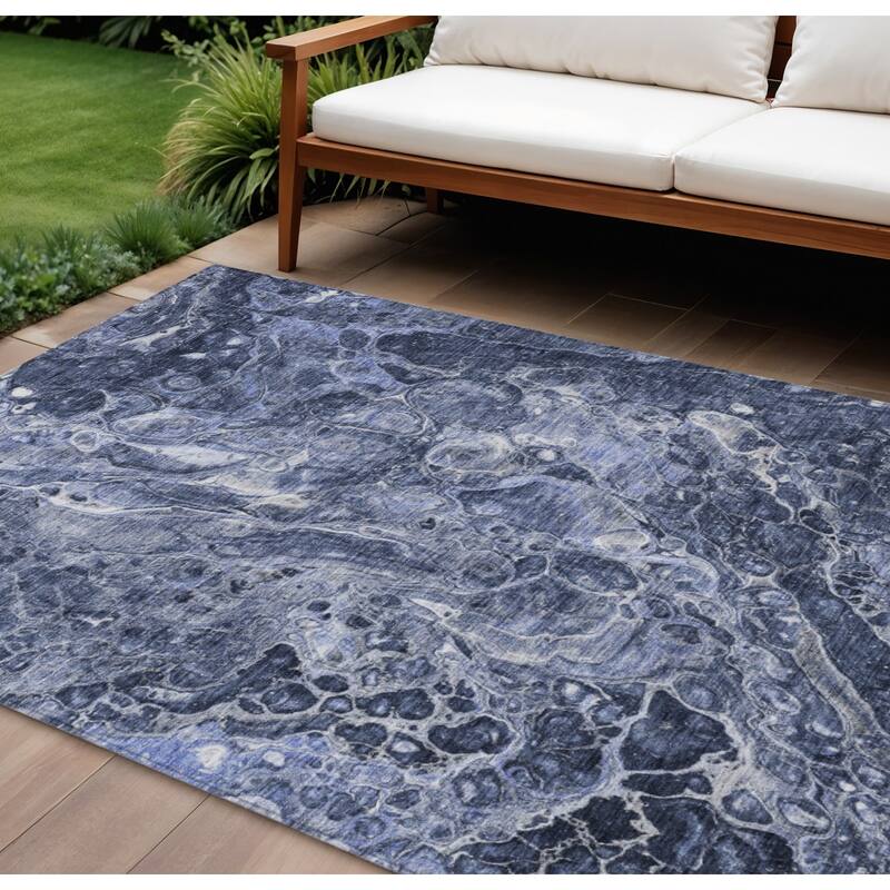 HomeRoots Abstract Transitional Rectangle Outdoor Rug - 10' X 14'