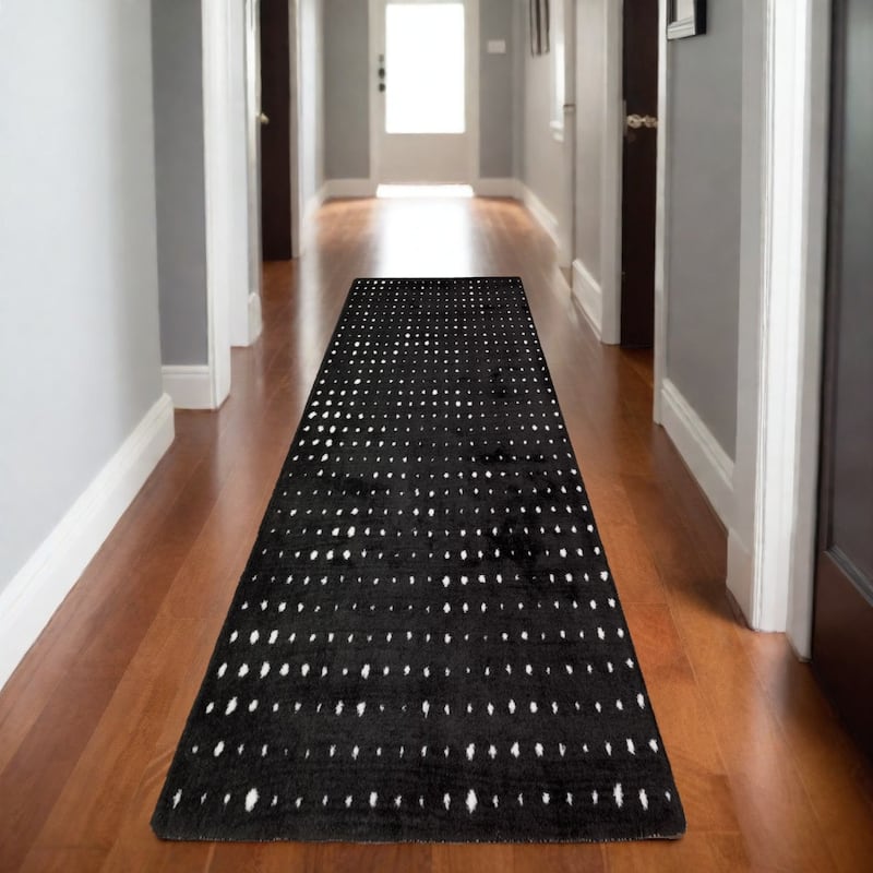 HomeRootsGeometric Industrial Runner Area Rug - 90.55' X '26.77' X '0.98 - Black/Ivory