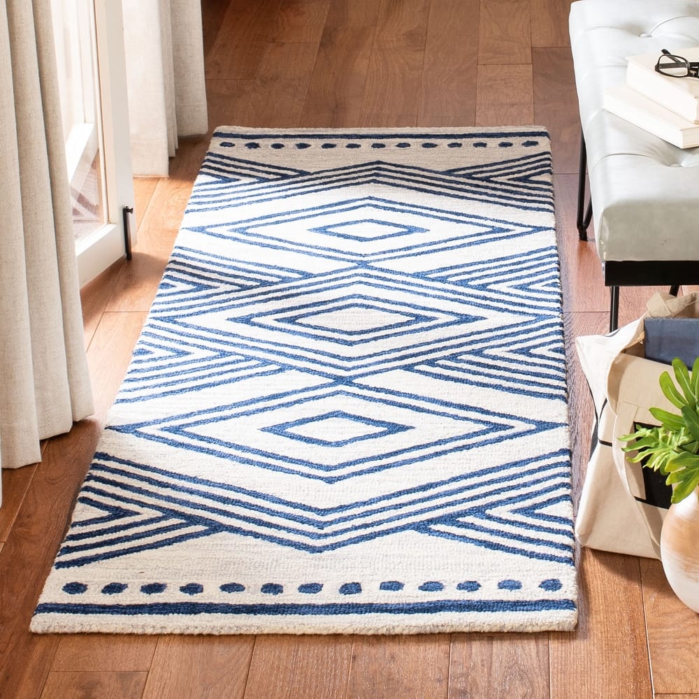 SAFAVIEH Handmade Micro-Loop Gudula Moroccan Wool Rug