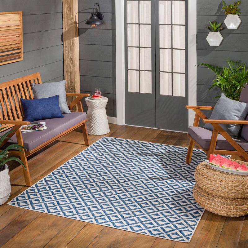 Livabliss Eagean Modern Indoor/Outdoor Area Rug