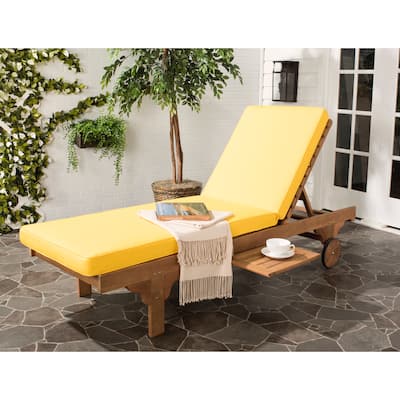 SAFAVIEH Outdoor Aubrie Adjustable Chaise Lounge Chair with Wheel.