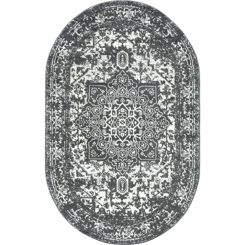 Traditional Brenda Collection Area Rug