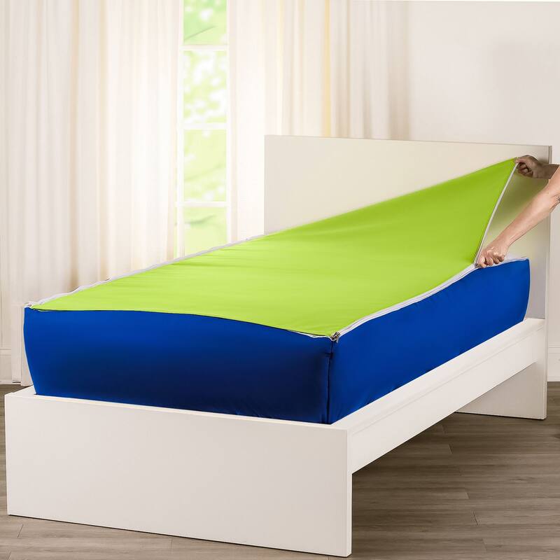 Siscovers Cobalt Blue Bunkie Deluxe Zipper Bedding Set