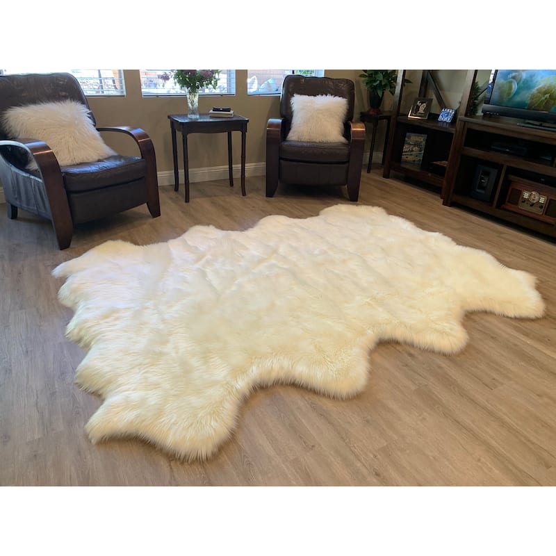 Highland Select Natural Long Wool Sheepskin 8 Pelt Shag Rug - 5'5" x 6'8"