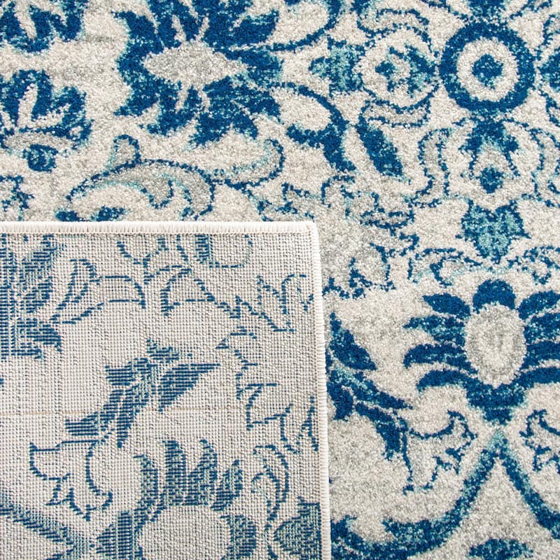 SAFAVIEH Evoke Krijna Vintage Damask Rug