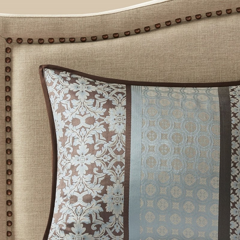 7-Piece Jacquard Comforter Set - Elegant Traditional Bedding Ensemble