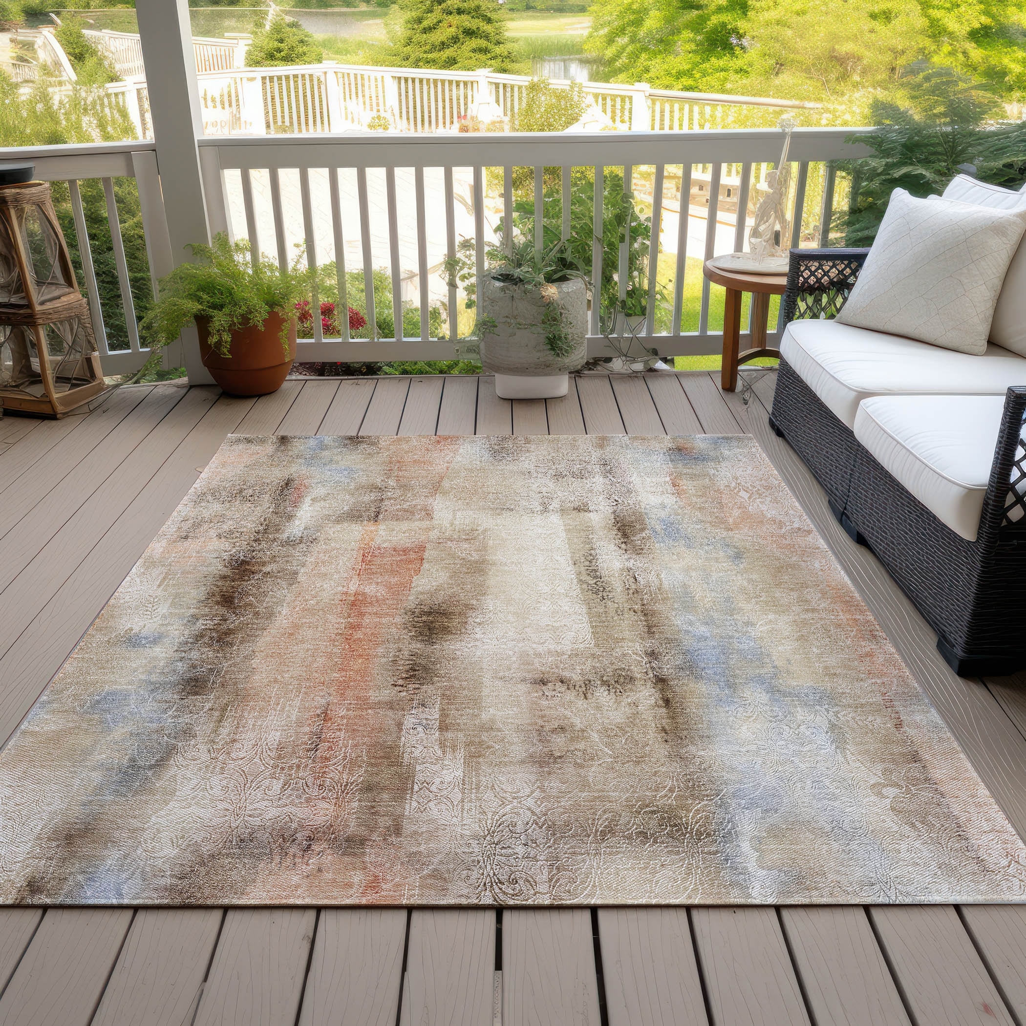 Machine Washable Indoor/ Outdoor Modern Imprints Chantille Rug