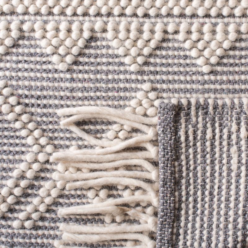 SAFAVIEH, Handmade Natura Vasilka Stripe Wool Rug