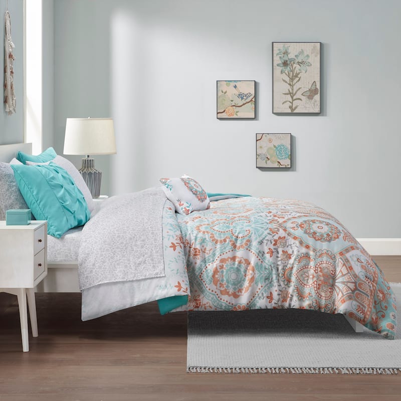 Intelligent Design Avery Boho Comforter Set with Bed Sheets