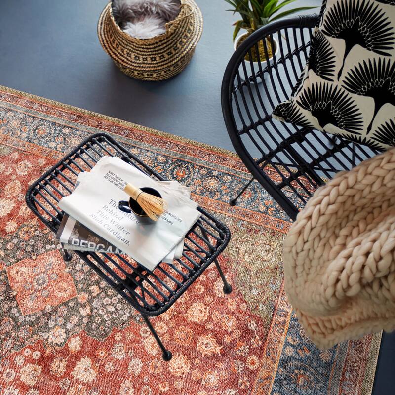 Black Traditional Flat Pile Rug - Washable and Pet Friendly, Non-Slip Surface
