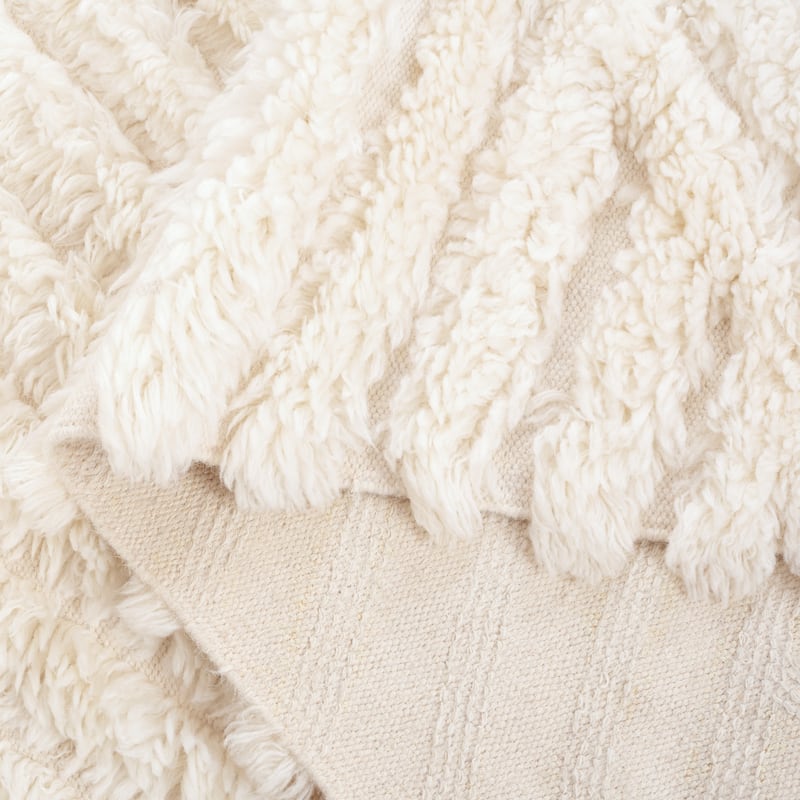 SAFAVIEH Handmade Casablanca Ninell Shag Wool Rug