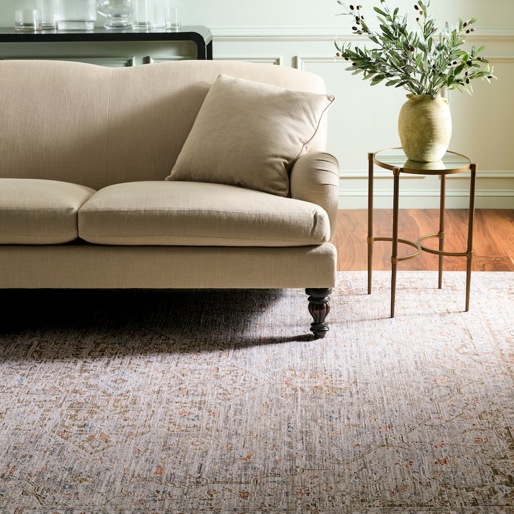 Martha Stewart by SAFAVIEH Loise Traditional Medallion Rug