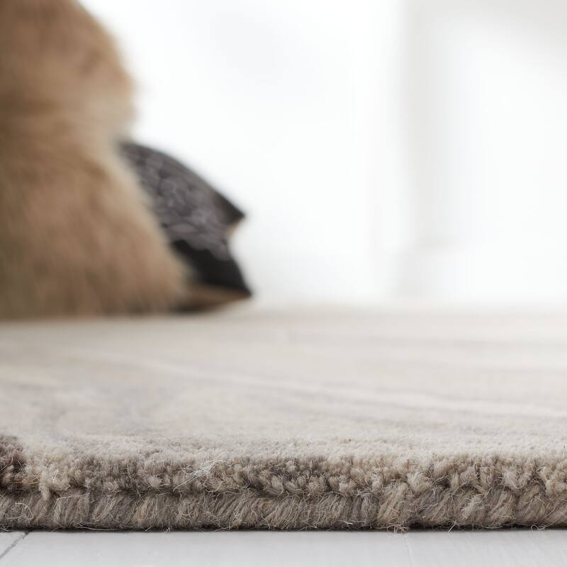 SAFAVIEH Handmade Soho Jazmine Modern Wool Rug