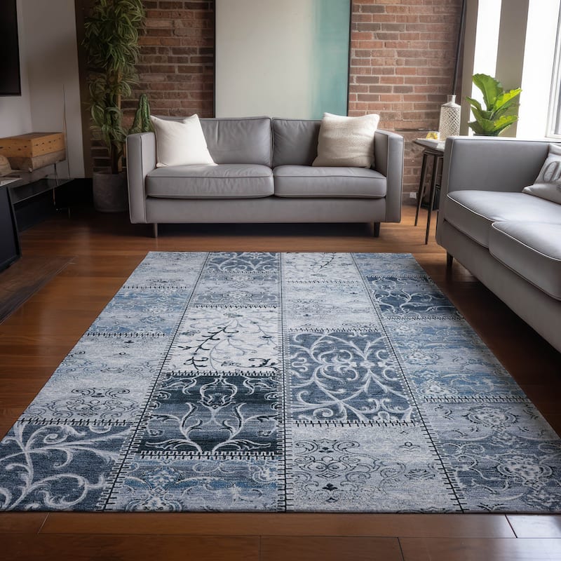Machine Washable Indoor/ Outdoor Traditional Patchwork Chantille Rug - Denim - 2'6" x 3'10"