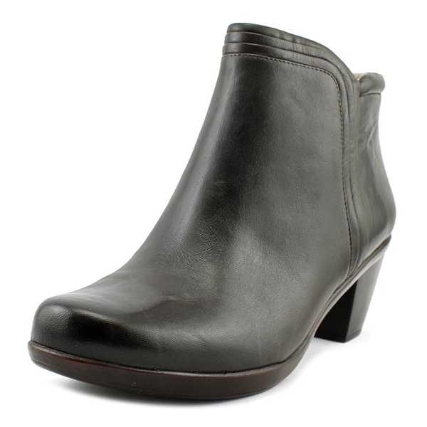 naturalizer elisabeth bootie