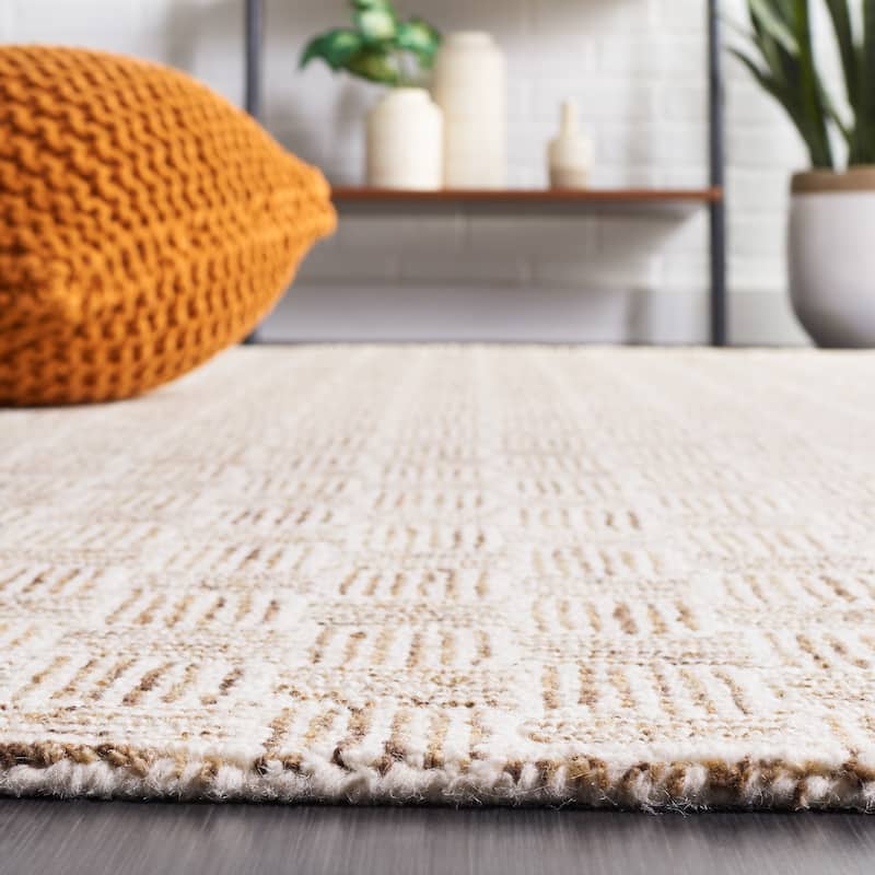 SAFAVIEH Handmade Micro-Loop Courteney Transitional Wool Rug