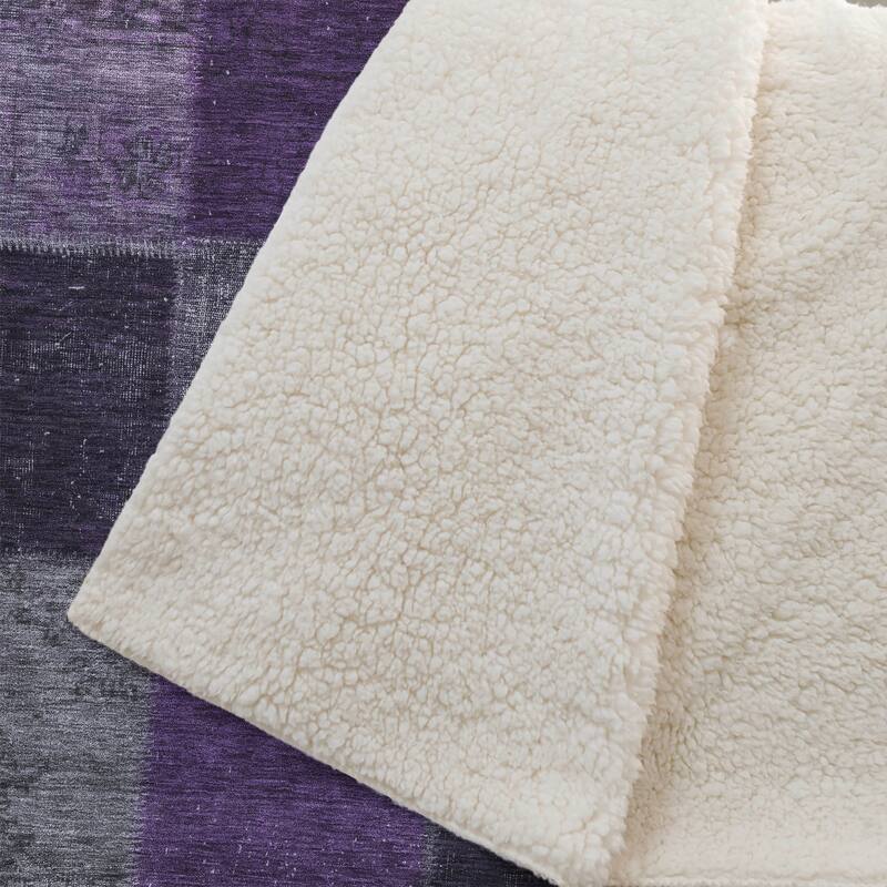 Premium Machine Washable Vintage Patchwork Sherpa Throw Blanket