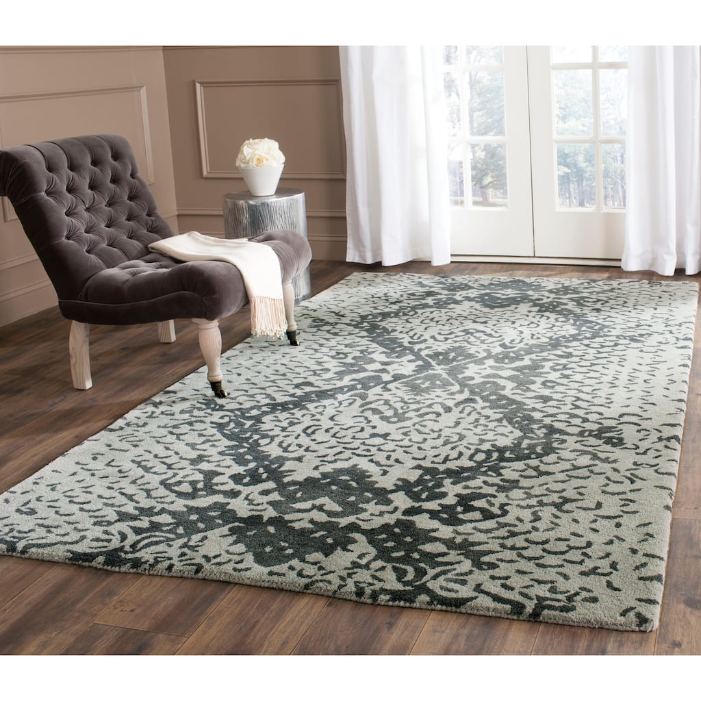 SAFAVIEH Handmade Wyndham Karri Modern Wool Rug
