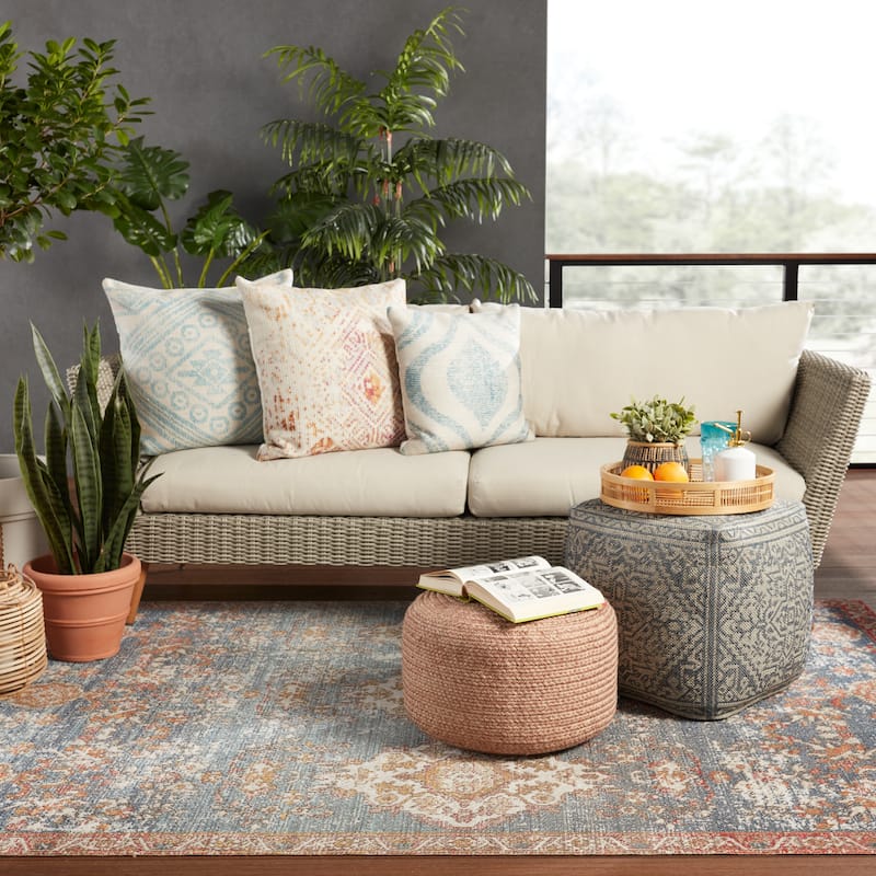 Jaipur Living Saba Solar Round Indoor/Outdoor Polyester Pouf Ottoman/Foot Stool - 18"X18"X12"