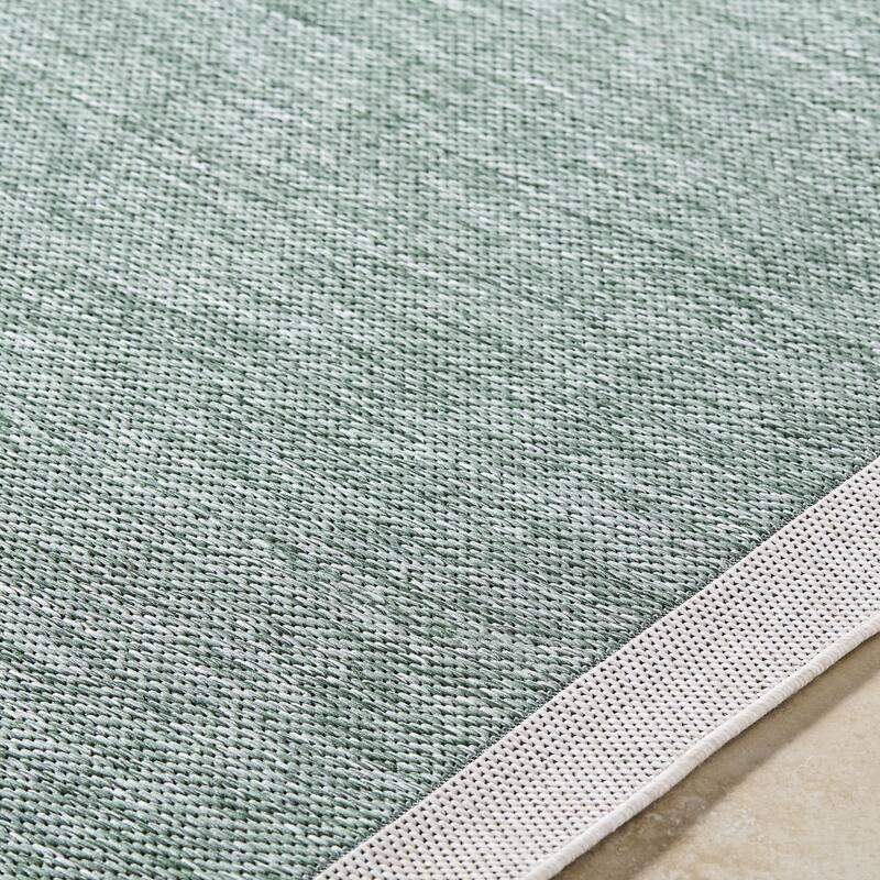 Livabliss Miami Beach Traditional Indoor/Outdoor Area Rug