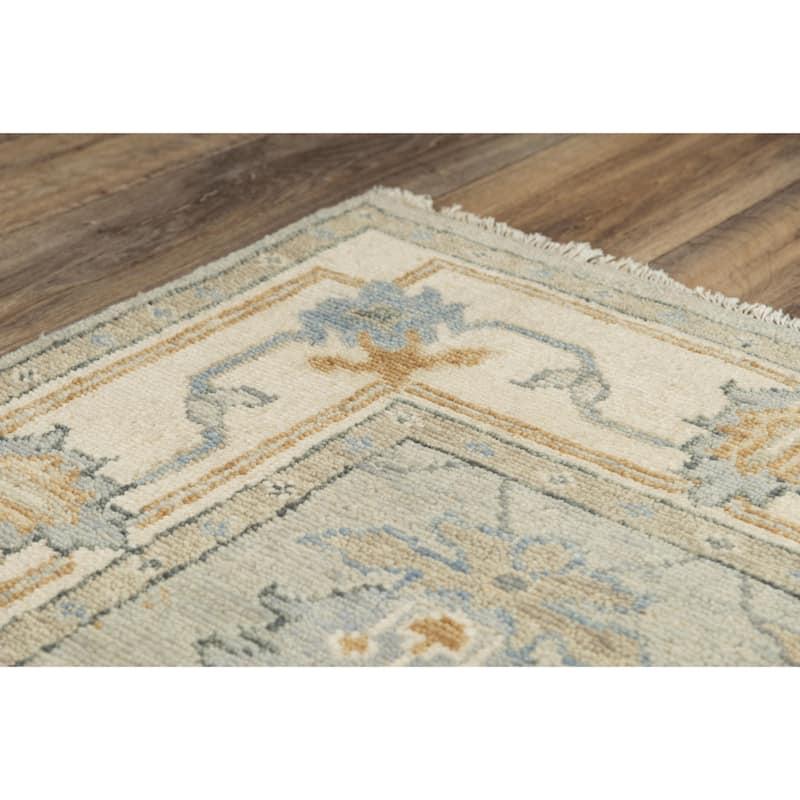 Alora Decor Abby Neutral Beige Classical Hand-knotted Hand-spun Wool Rug