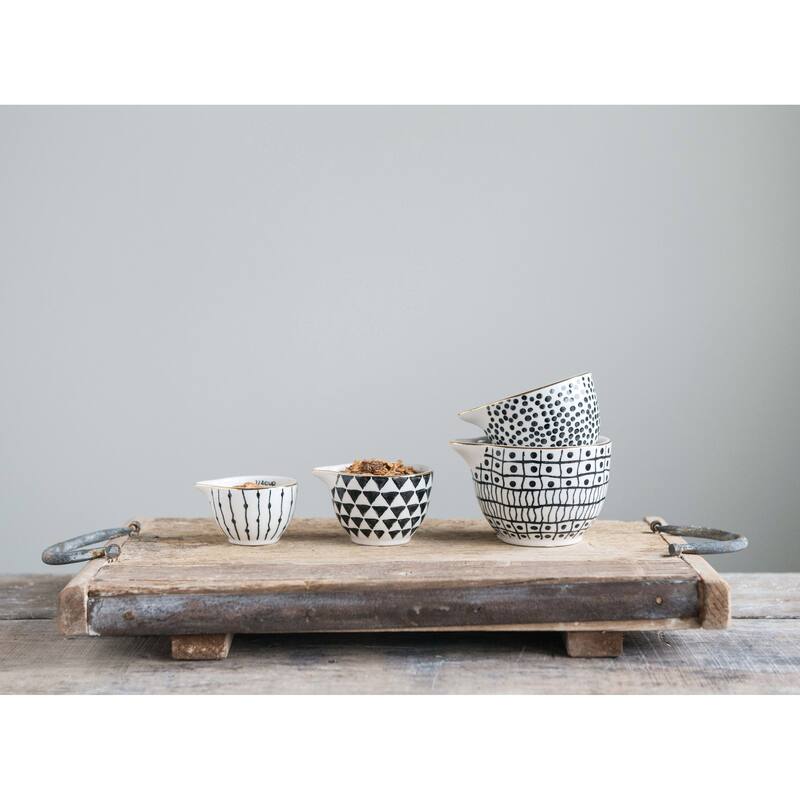 Black & White Stoneware Measuring Cups with Gold Electroplating (Set of 4 Sizes)