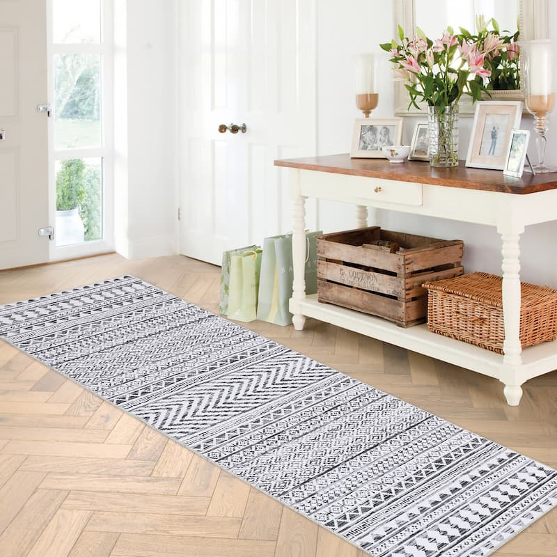 Garvee Moroccan Geometric Machine Washable Area Rug