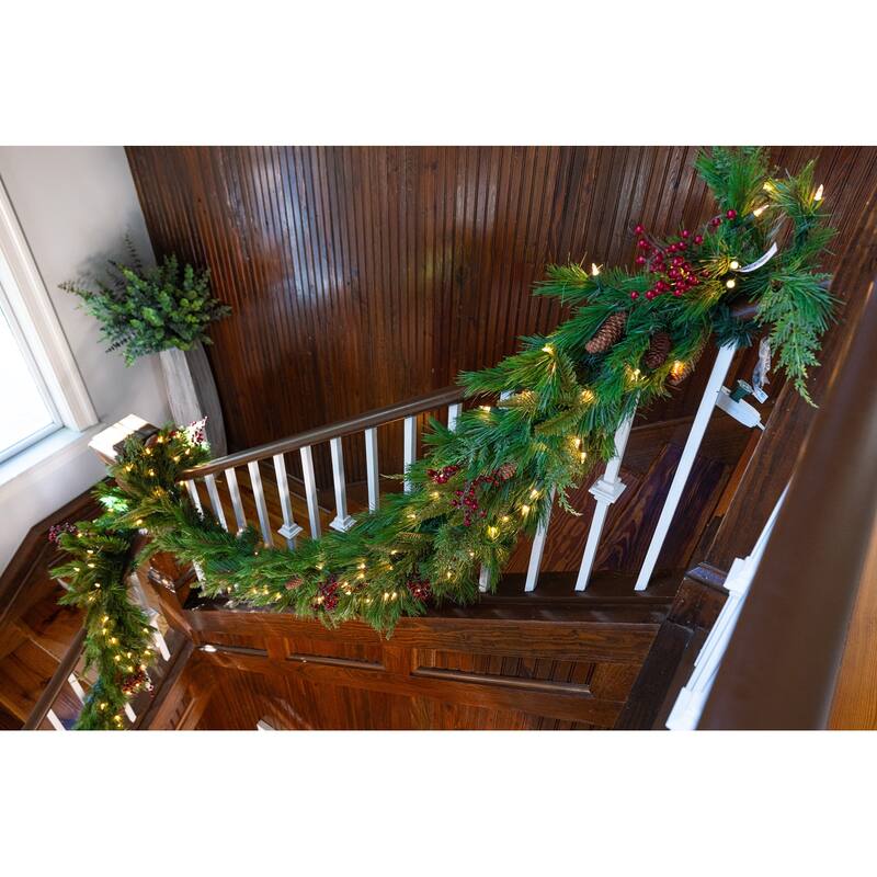 Plymouth Garland with Classic Warm White Mini-Lights - Plug-In - 9'
