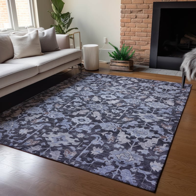 Machine Washable Indoor/ Outdoor Casual Traditional Chantille Rug