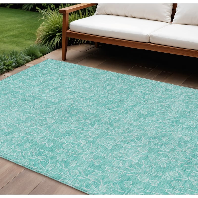 HomeRoots Floral Transitional Rectangle Outdoor Rug - 8' X 10'