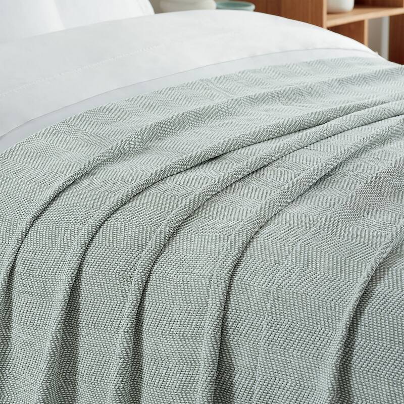 Aston & Arden Luxury Chenille All Season Throw