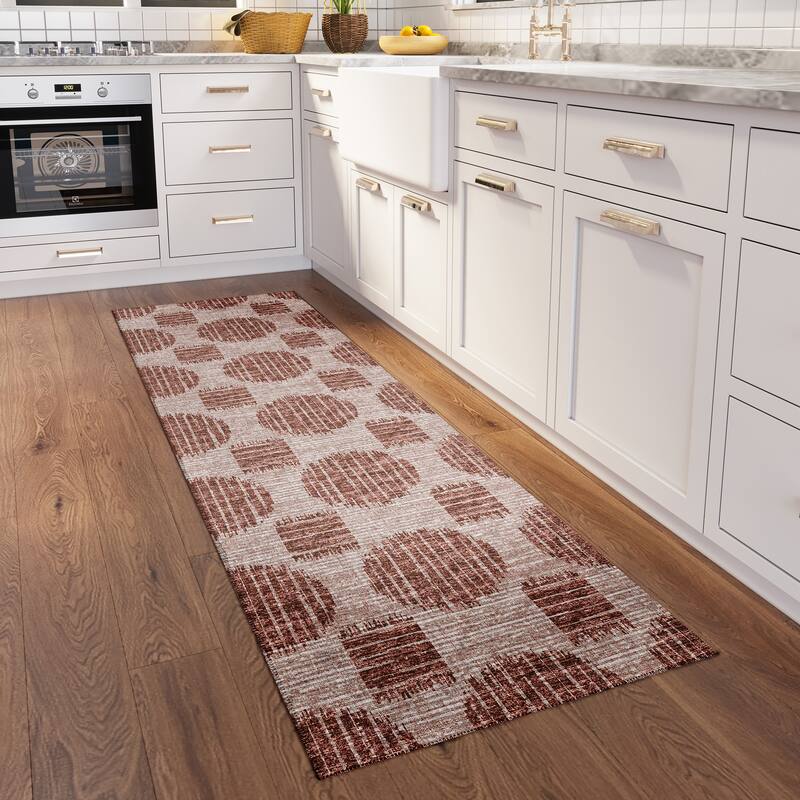 Indoor/ Outdoor Yuma Circles Washable Rug - 2'3" x 7'6" - Brown