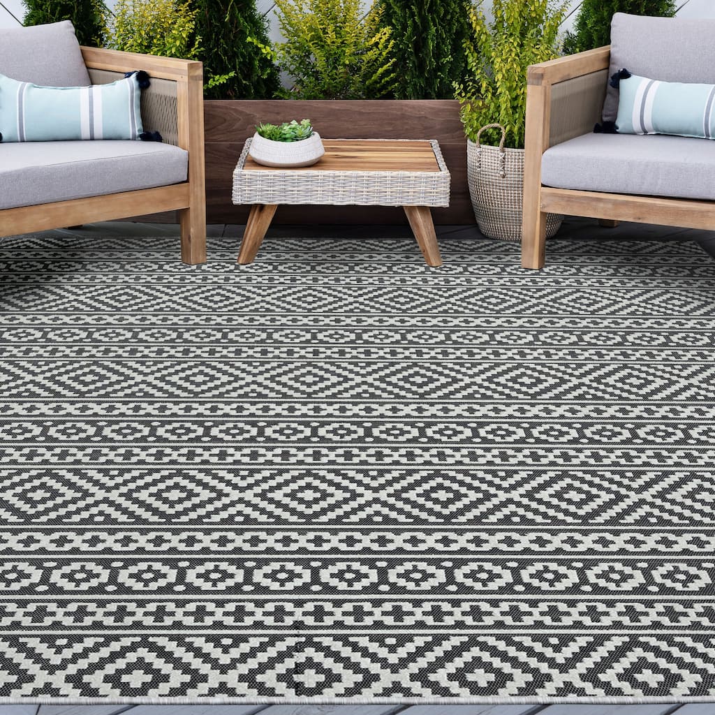 Cruise Moroccan Stripe Indoor/Outdoor Area Rug