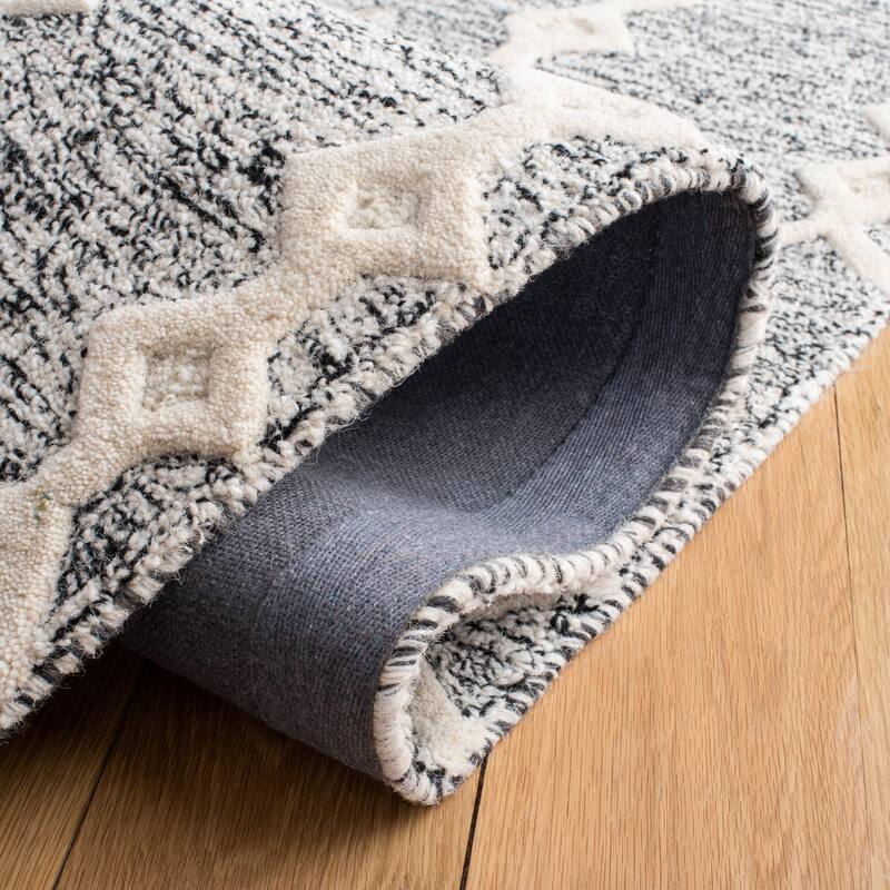 SAFAVIEH Handmade Artistry Bensu Moroccan Boho Wool Rug