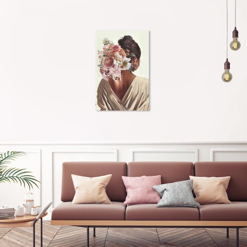 Wynwood Studio Fashion and Glam Alessa White and Cream White Traditional Wall Art Canvas Print - 30 x 20