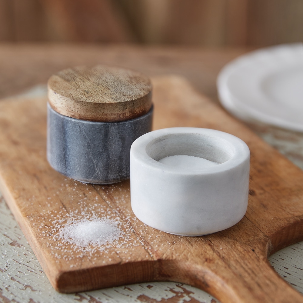 https://ak1.ostkcdn.com/images/products/is/images/direct/109b4f6116a79951d6dd35a9d5c8d627ade56612/Marble-Salt-and-Pepper-Pinch-Pots.jpg