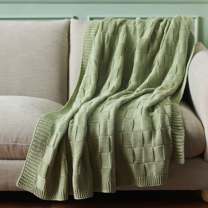 SAFAVIEH Home Yvette 50W x 60L-inch Cotton Throw Blanket - Sage