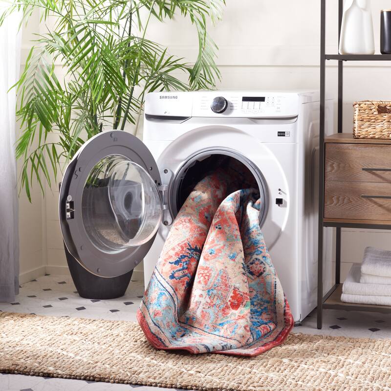 SAFAVIEH Riviera Machine Washable Slip Resistant Verona Oriental Rug