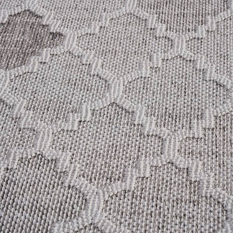 LOOM & LUXE Collection 2X8 Trellis Indoor/Outdoor Area Rug - 96" D x 26" W x 0.28" H