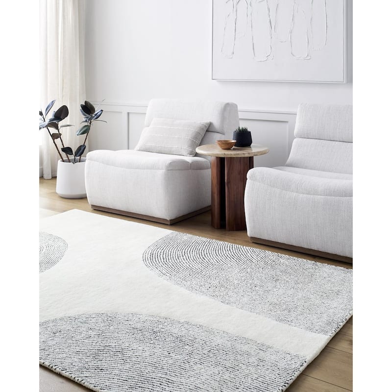 Livabliss Moroccan Carolena Animal Area Rug - 5' x 7'6" - Cream/Black