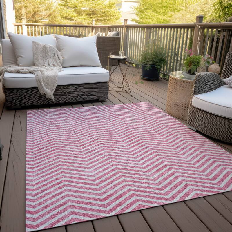 Machine Washable Indoor/ Outdoor Chantille Chevron Stripe Rug
