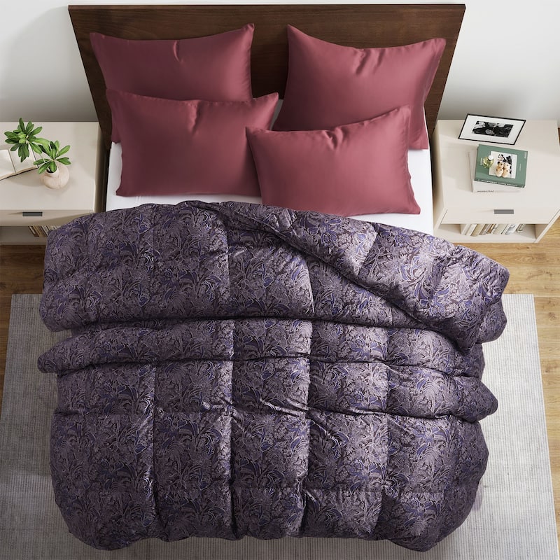 All Season luxurious Silk Covered 93% White Goose Down Comforter