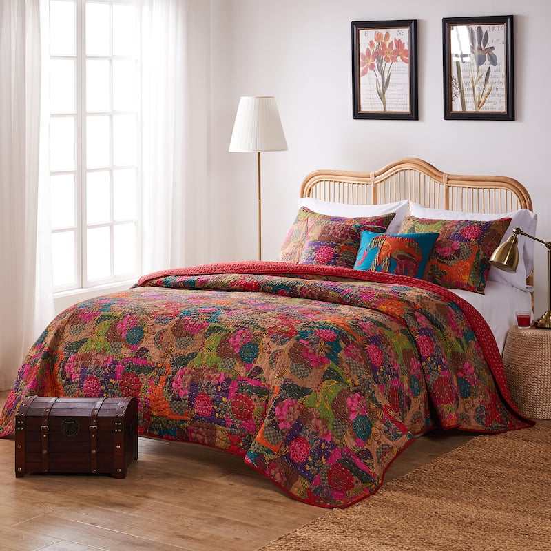 Greenland Home Fashions Jewel 100% Cotton Kantha-Style Floral Fusion Quilt Set with Decorative Pillows
