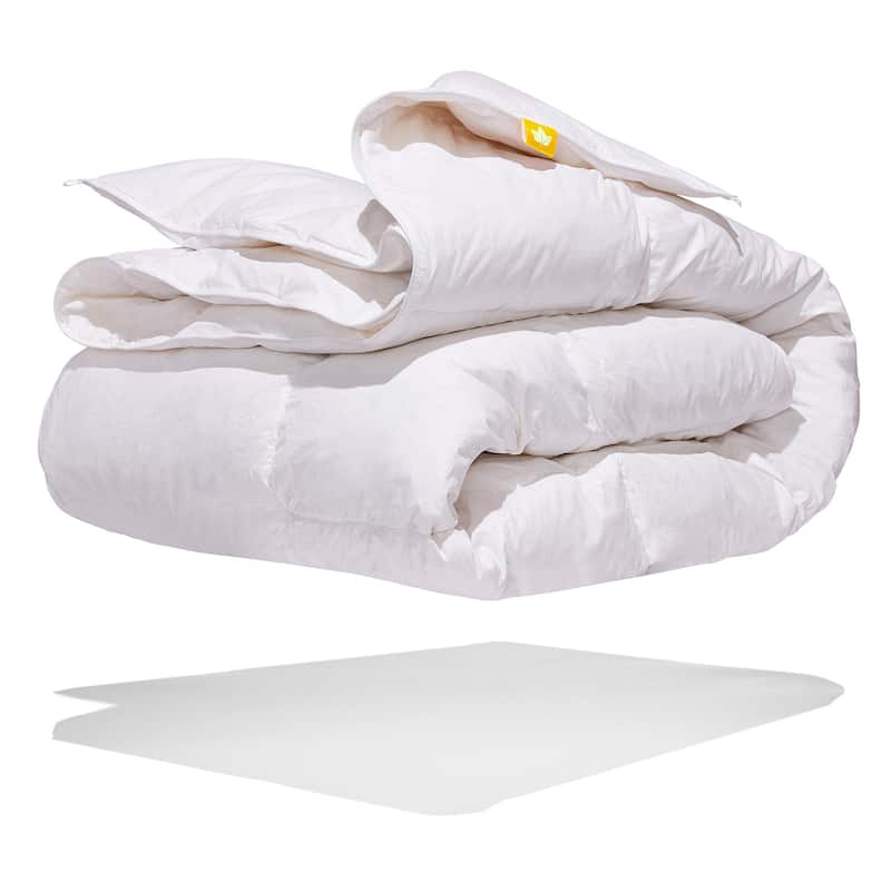 Canadian Down & Feather Company - White Feather & Down Comforter - Regular Weight